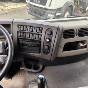 foto 19t Renault 9m+HDS Fassi