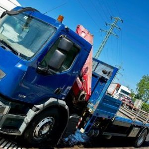 foto 19t Renault 9m+HDS Fassi