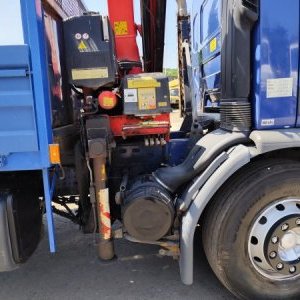 foto 19t Renault 9m+HDS Fassi