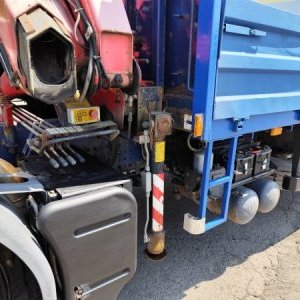 foto 19t Renault 9m+HDS Fassi