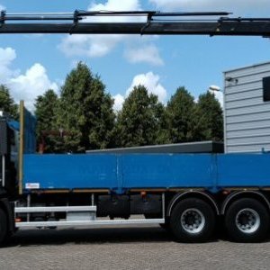 foto EUR6 Renault 6x4 Flatbed+ HR Hiab