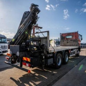 foto 6x4 Eur6 Renault Flatbed+ HIAB
